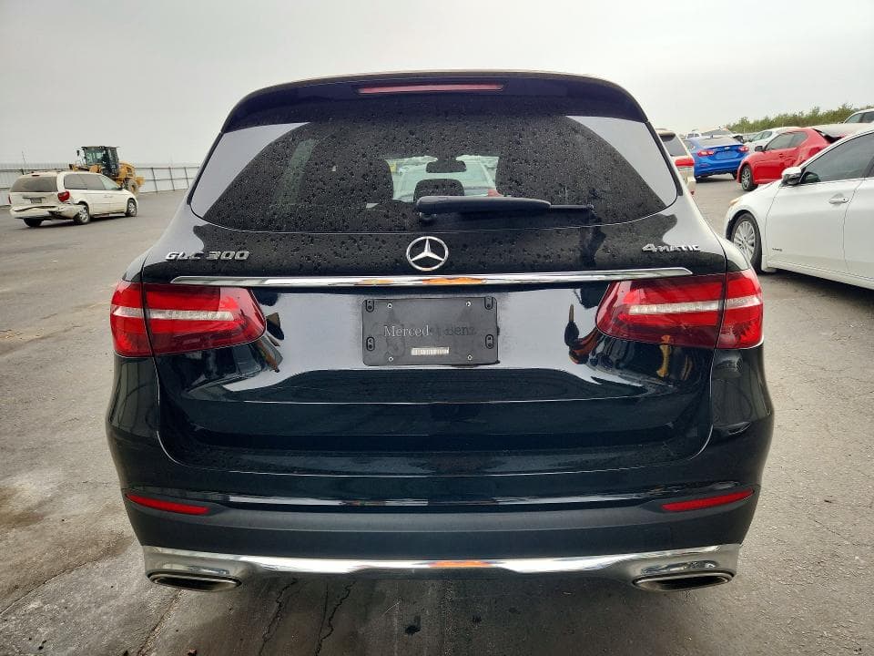 2019 MERCEDES-BENZ GLC 300 4MATIC 6
