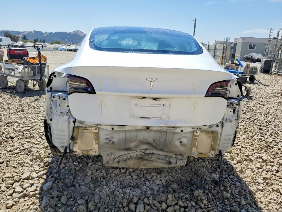 2023 TESLA MODEL 3 6