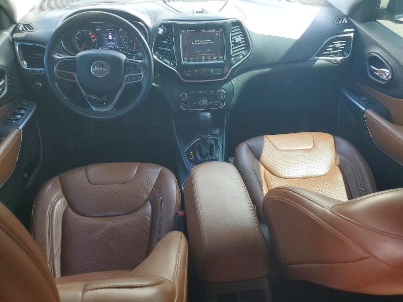 2019 JEEP CHEROKEE OVERLAND 8