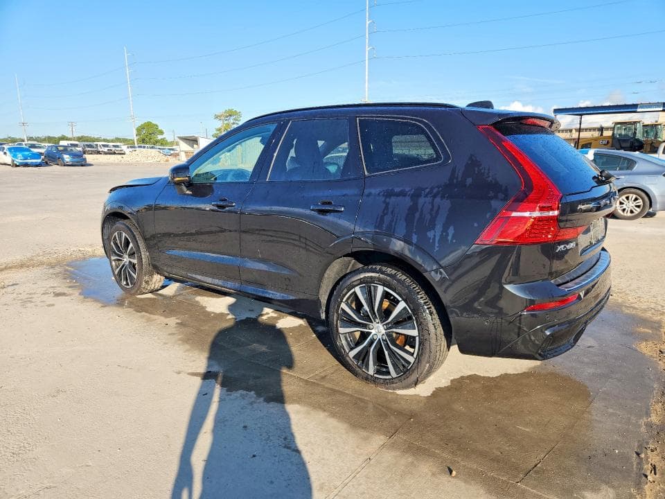 2025 VOLVO XC60 PLUS 2
