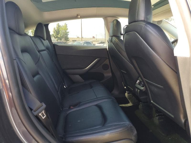 2022 TESLA MODEL Y 10