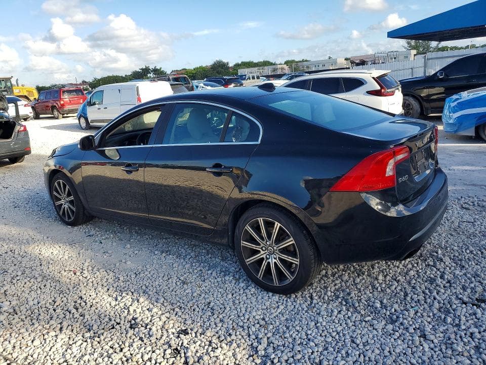 2017 VOLVO S60 PLATINUM 2