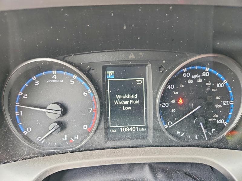 2018 TOYOTA RAV4 LE 9