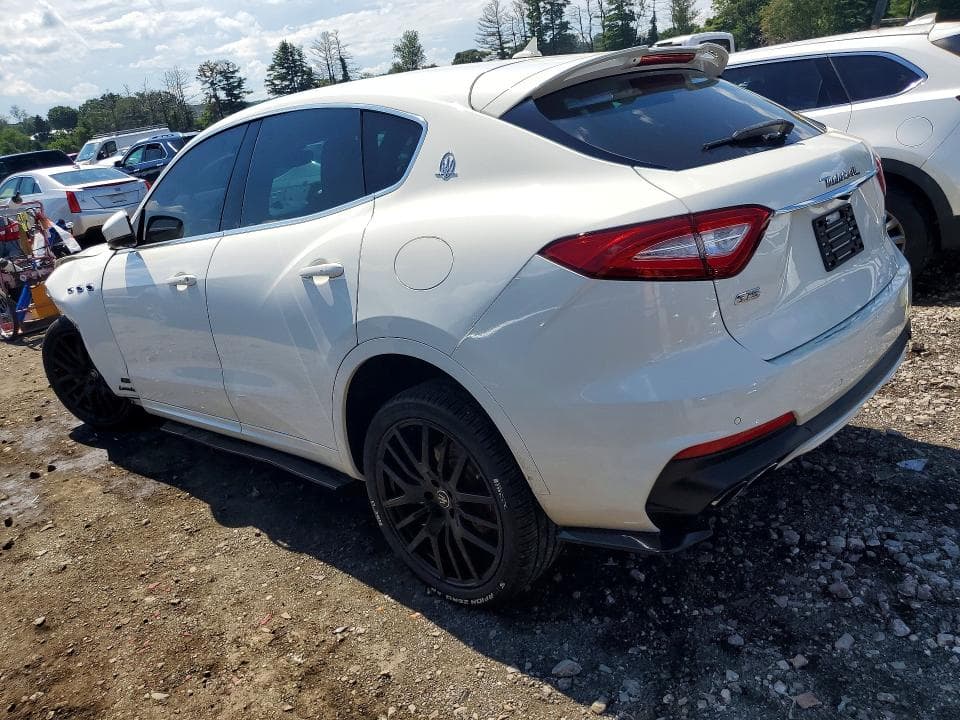 2019 MASERATI LEVANTE GTS 2