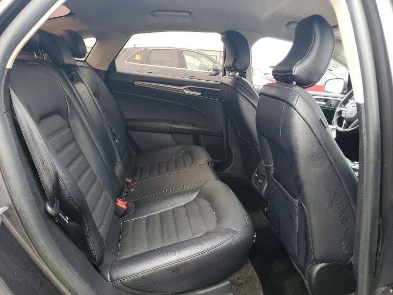 2018 FORD FUSION SE 10