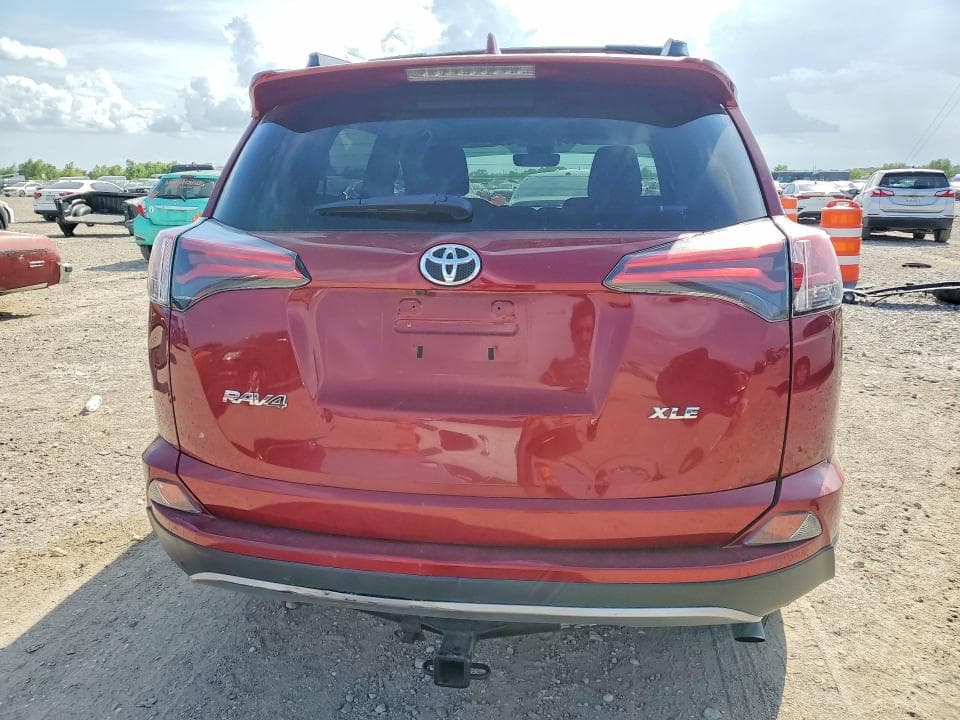 2018 TOYOTA RAV4 XLE 6