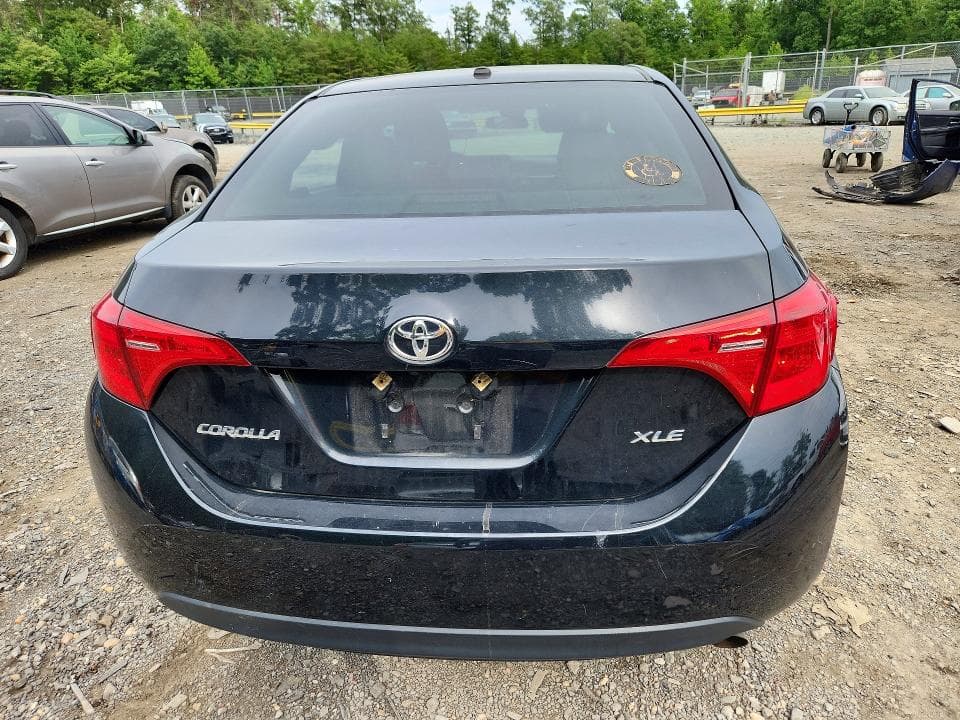 2017 TOYOTA COROLLA XLE 6
