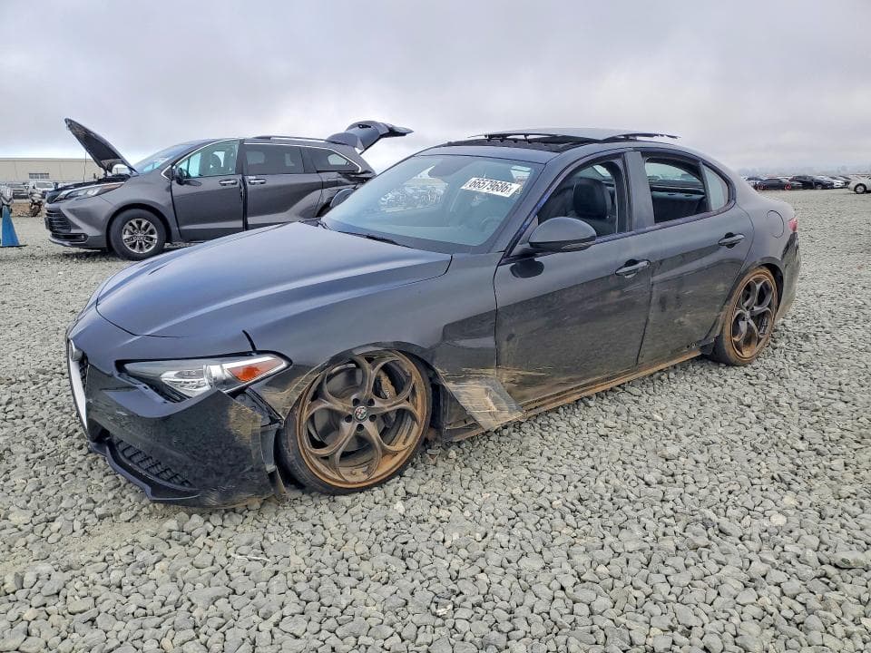 2017 ALFA ROMEO GIULIA TI