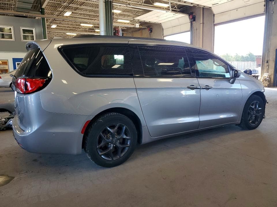 2018 CHRYSLER PACIFICA TOURING L 3