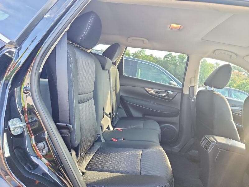2018 NISSAN ROGUE SV 11