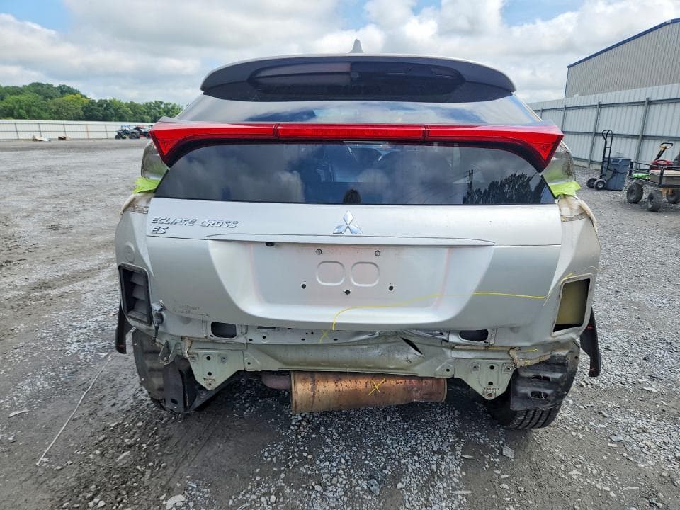 2020 MITSUBISHI ECLIPSE CROSS ES 6