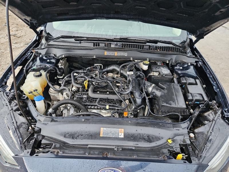 2020 FORD FUSION SE 11