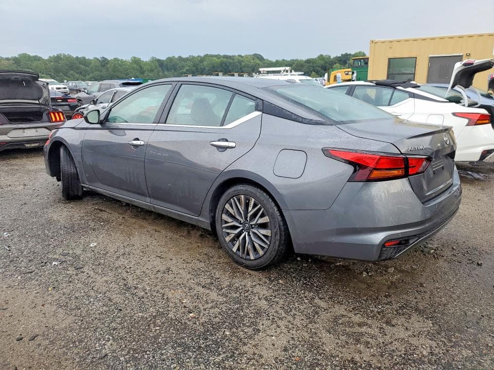 2025 NISSAN ALTIMA SV 2