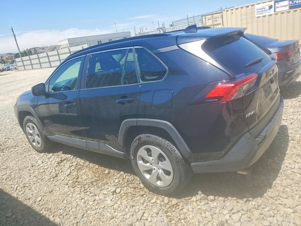 2021 TOYOTA RAV4 LE 2