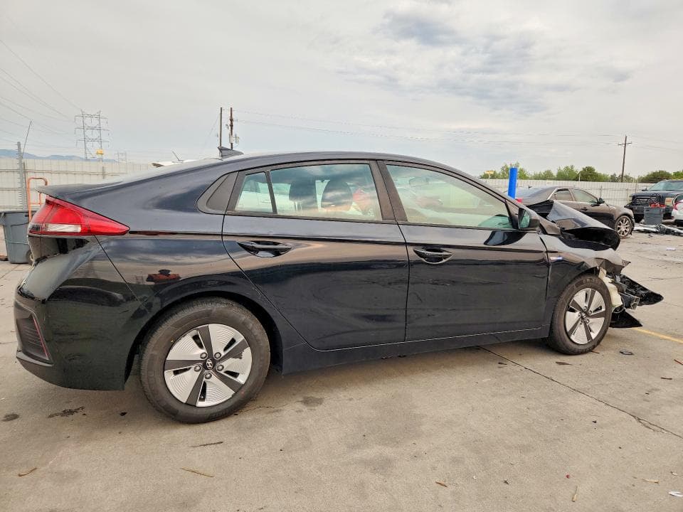 2017 HYUNDAI IONIQ BLUE 3