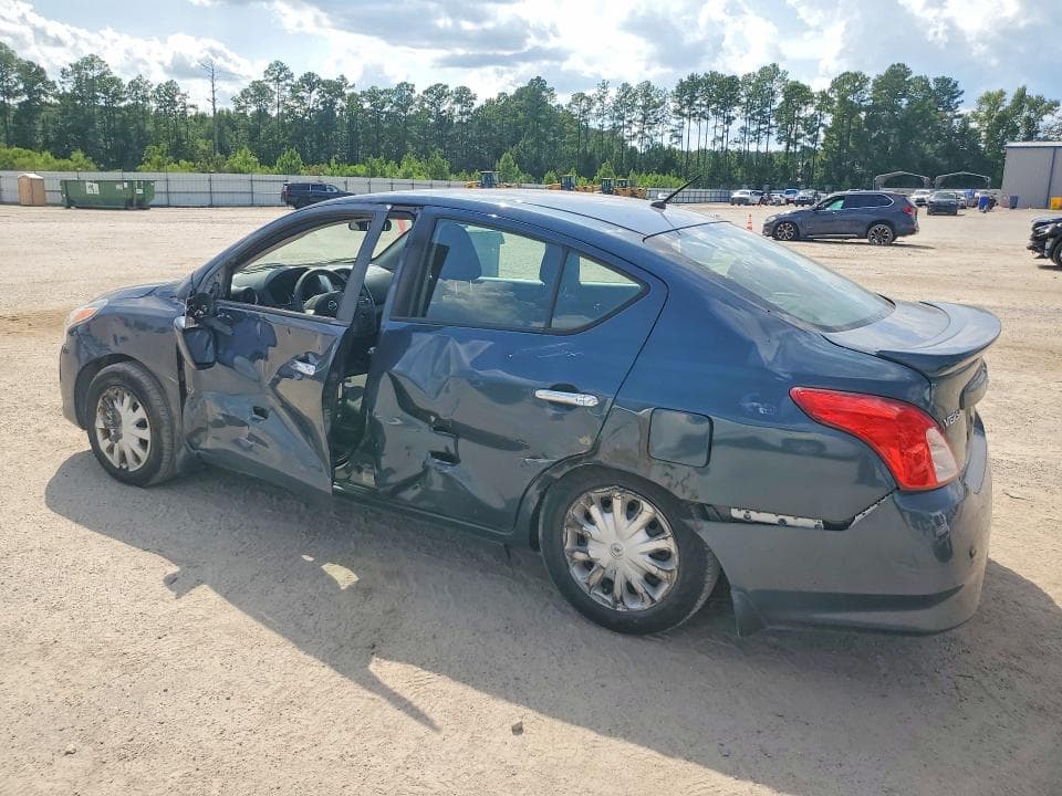 2017 NISSAN VERSA 1.6 SV 2