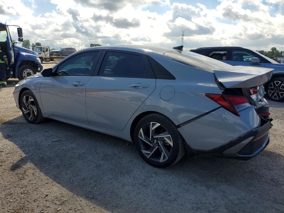2024 HYUNDAI ELANTRA SEL 2