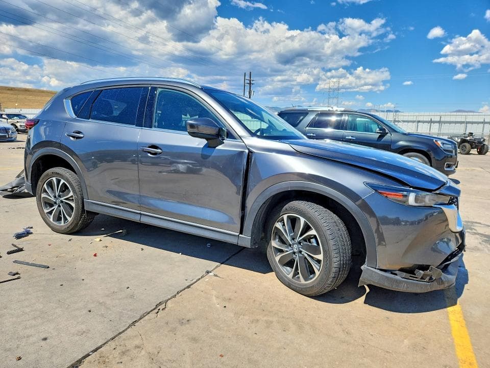 2023 MAZDA CX-5 PREMIUM 4