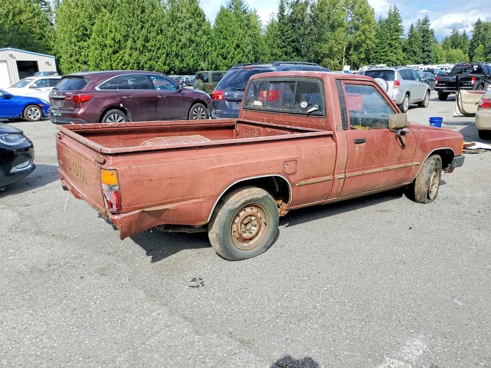 1985 TOYOTA PICKUP 1/2 TON RN50 3