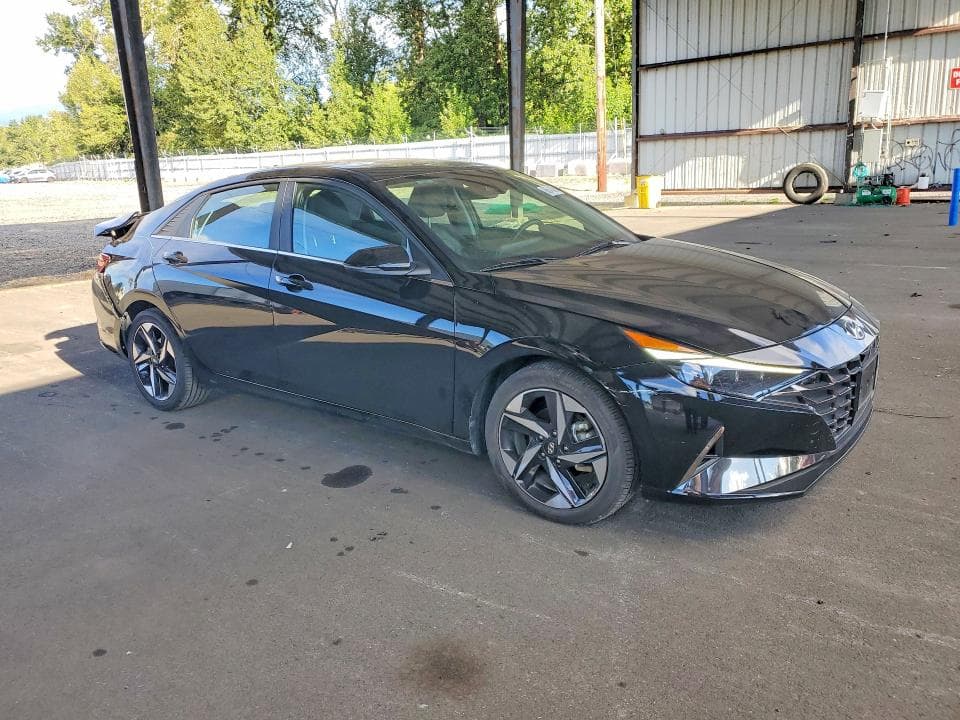 2023 HYUNDAI ELANTRA LIMITED 4