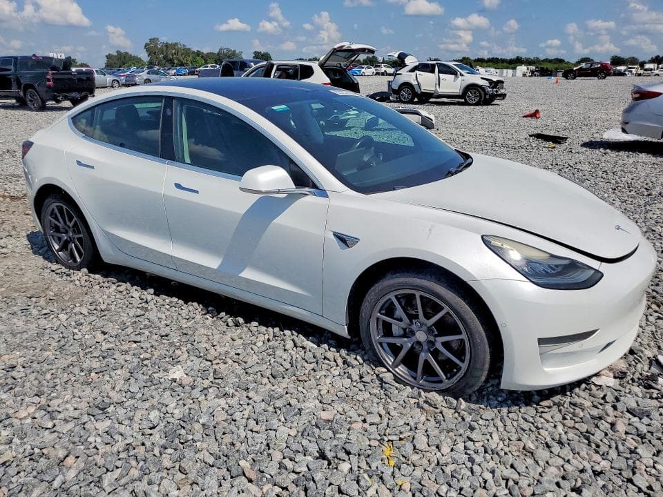 2019 TESLA MODEL 3 4