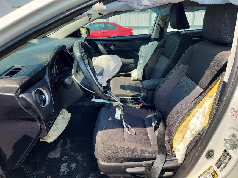 2017 TOYOTA COROLLA LE 7