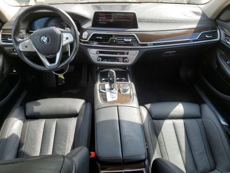 2020 BMW 740 XI 8