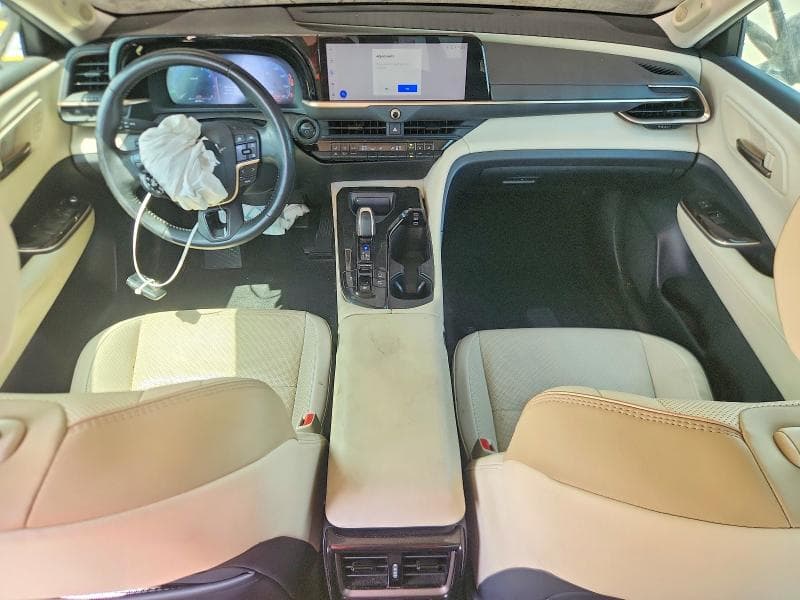 2024 TOYOTA CROWN LIMITED 8
