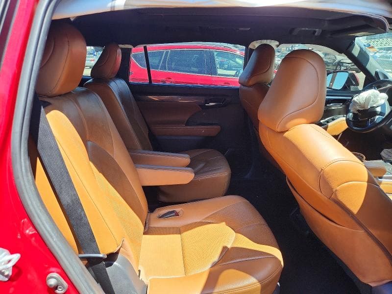 2021 TOYOTA HIGHLANDER PLATINUM 11