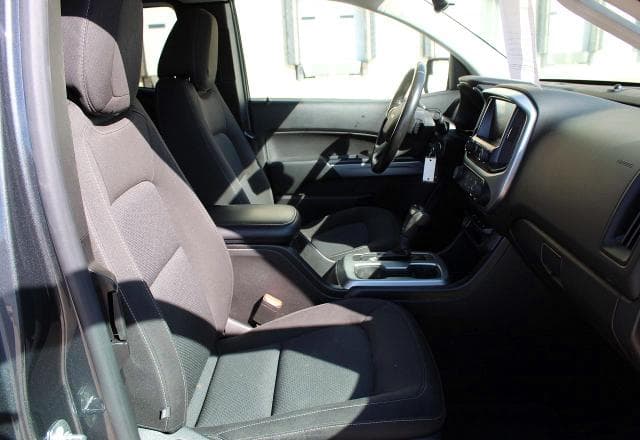 2017 CHEVROLET COLORADO LT 5