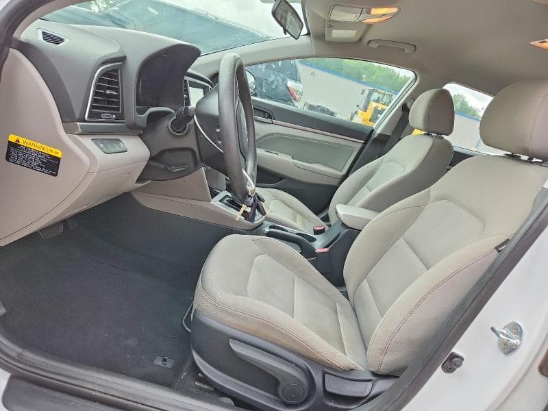 2017 HYUNDAI ELANTRA SE 7