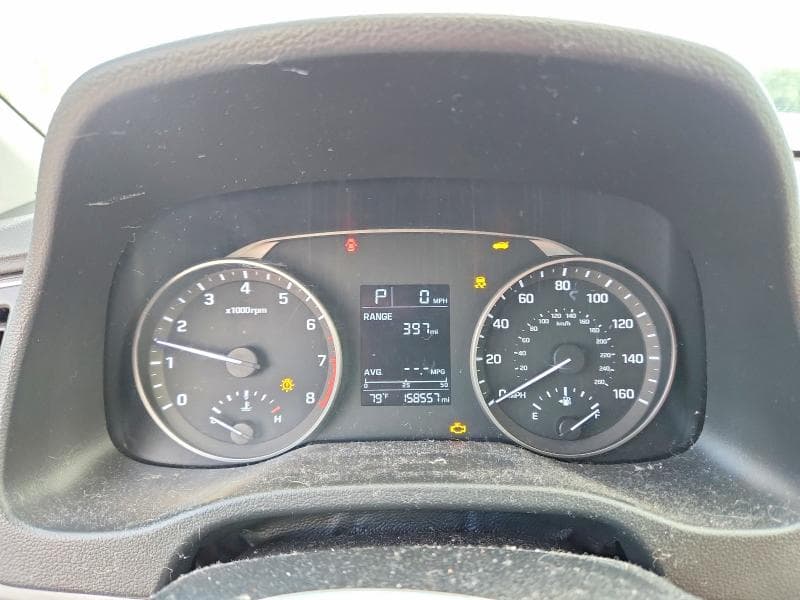 2017 HYUNDAI ELANTRA SE 9