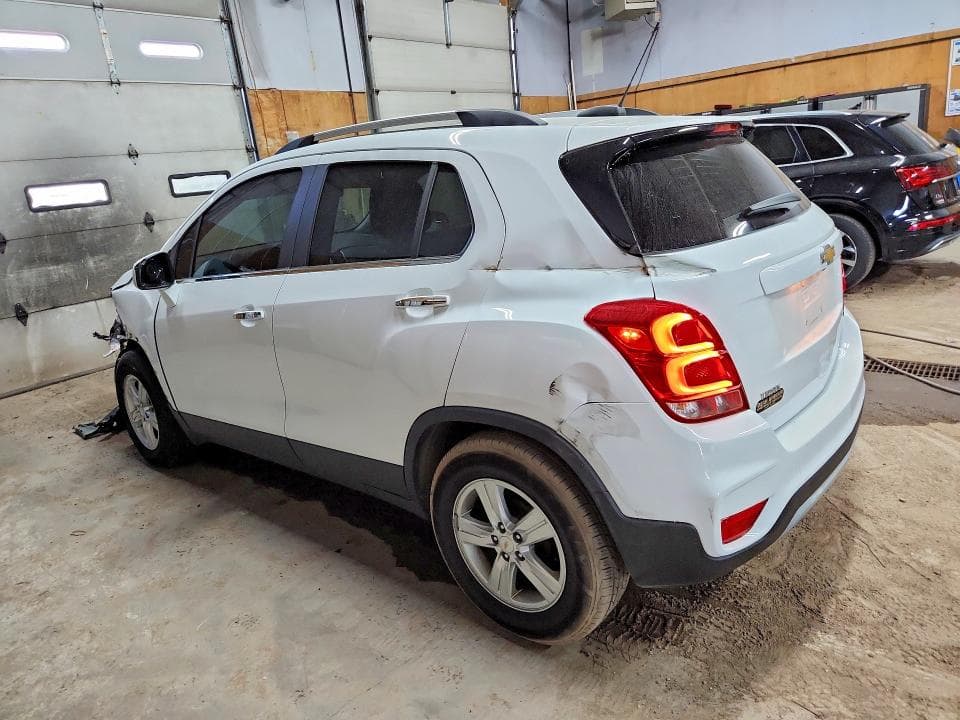 2020 CHEVROLET TRAX 1LT 2