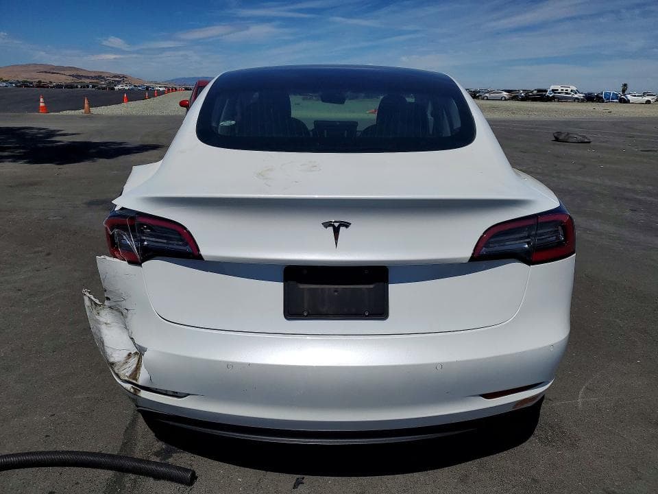 2020 TESLA MODEL 3 6