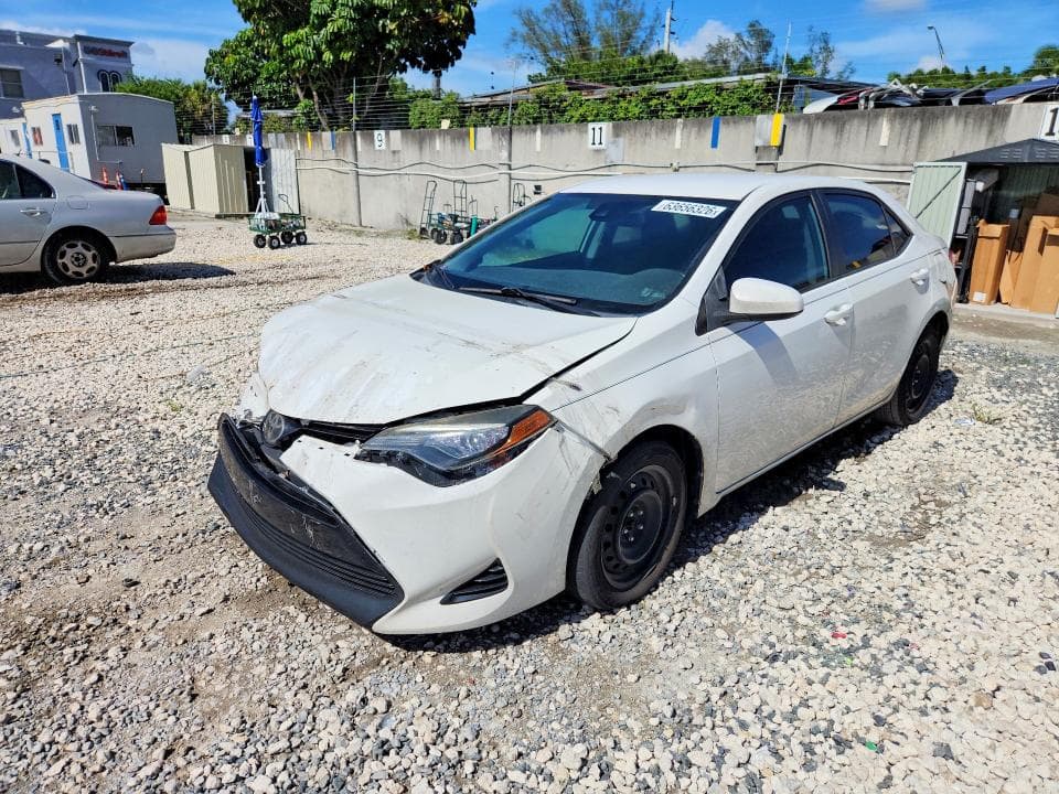 2017 TOYOTA COROLLA LE - 1