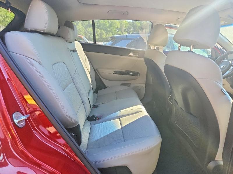 2022 KIA SPORTAGE EX 11