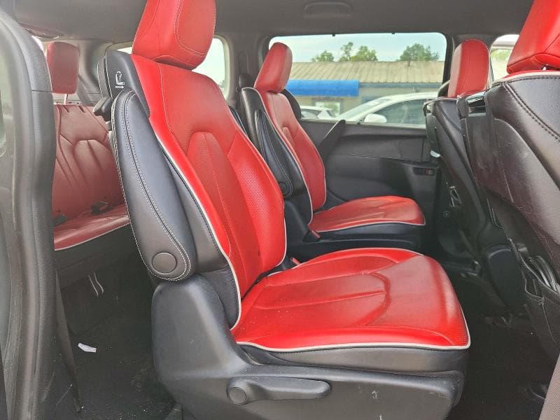 2021 CHRYSLER PACIFICA HYBRID LIMITED 11