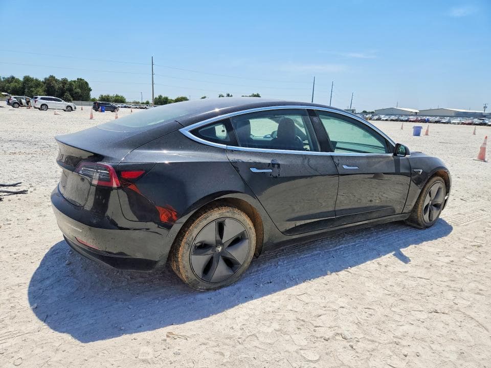 2018 TESLA MODEL 3 3