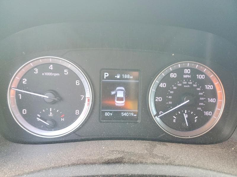 2018 HYUNDAI SONATA SE 9