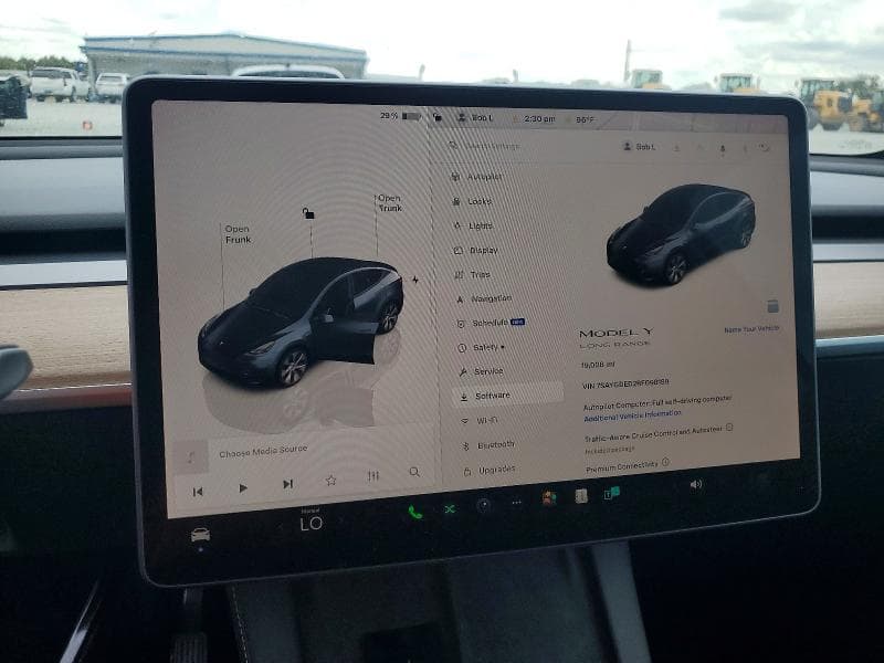 2024 TESLA MODEL Y 9