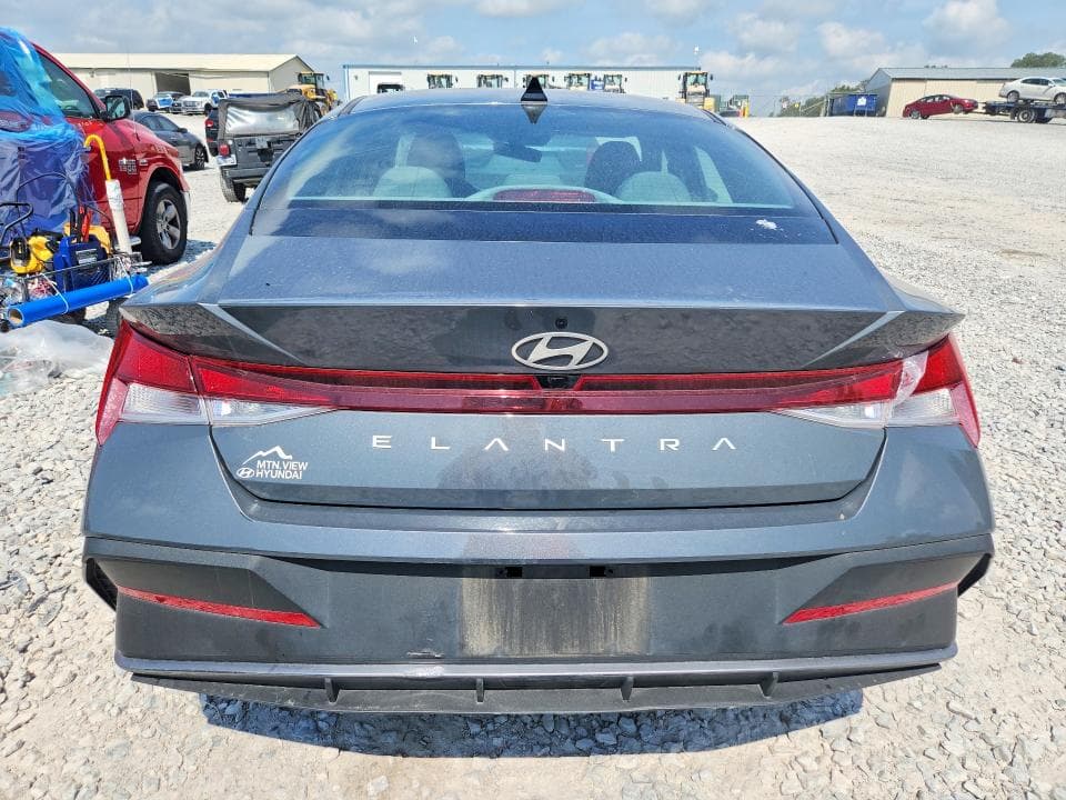 2024 HYUNDAI ELANTRA SEL 6