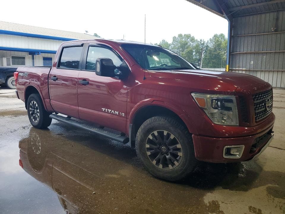 2018 NISSAN TITAN PRO-4X 4
