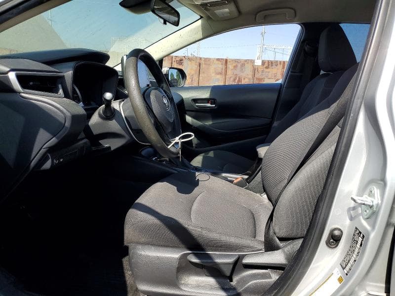 2020 TOYOTA COROLLA LE 7