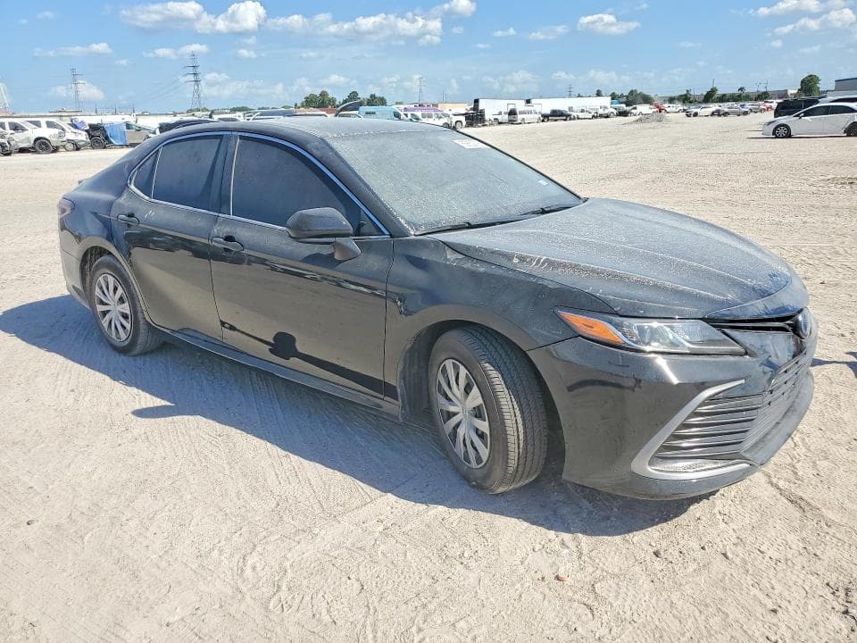 2023 TOYOTA CAMRY LE 4