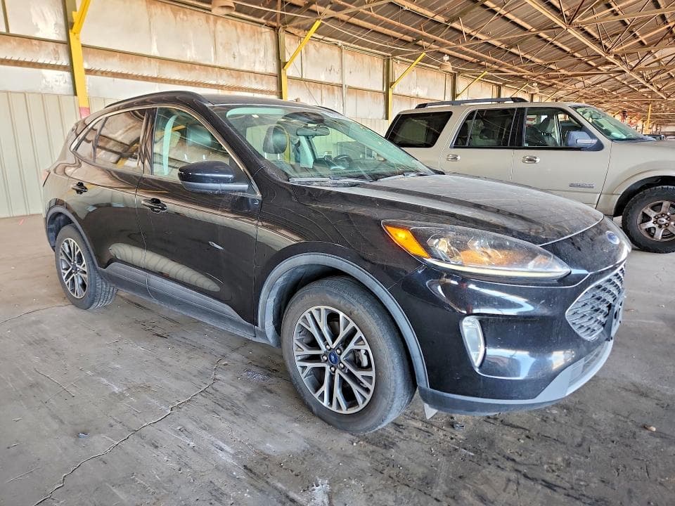 2021 FORD ESCAPE SEL 4