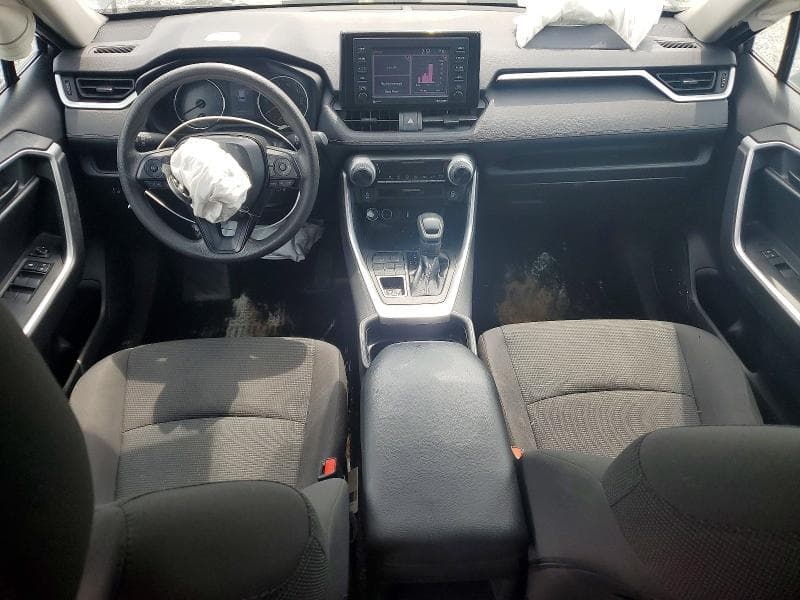 2021 TOYOTA RAV4 LE 8