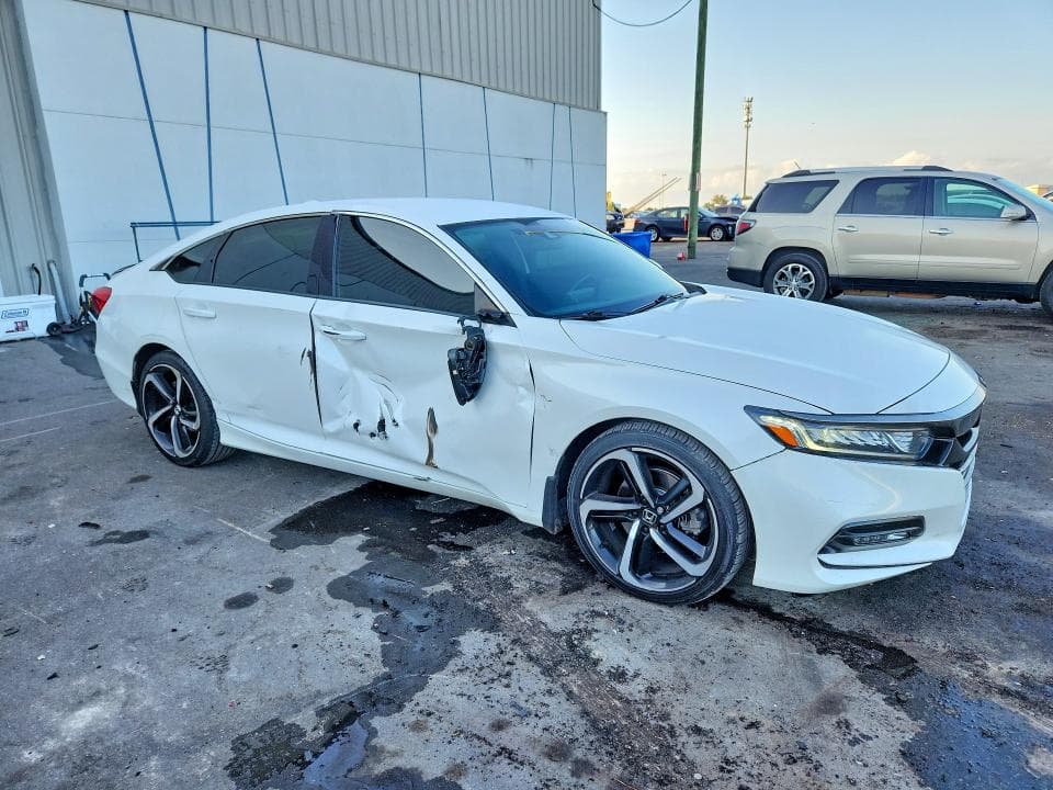 2020 HONDA ACCORD SPORT 4