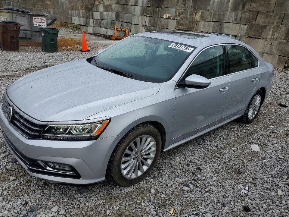 2017 VOLKSWAGEN PASSAT SE - 1