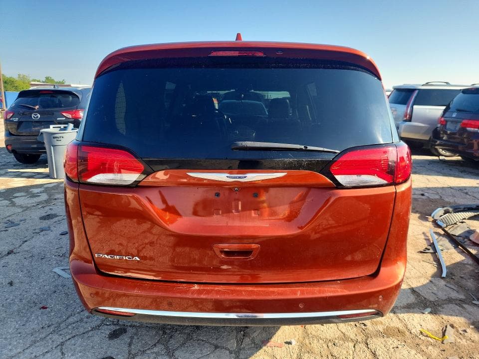 2018 CHRYSLER PACIFICA TOURING L PLUS 6