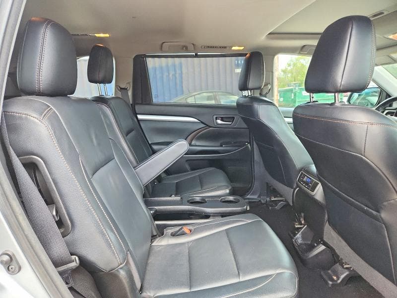 2018 TOYOTA HIGHLANDER XLE 10
